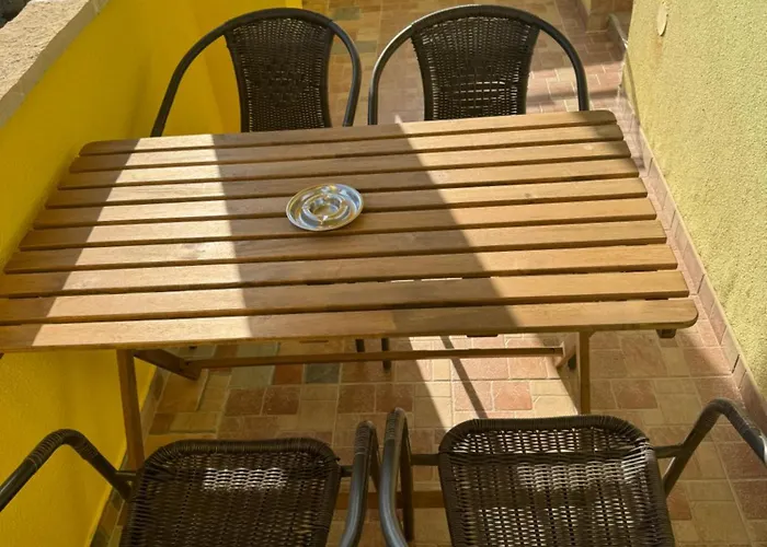 Miro Apartmani