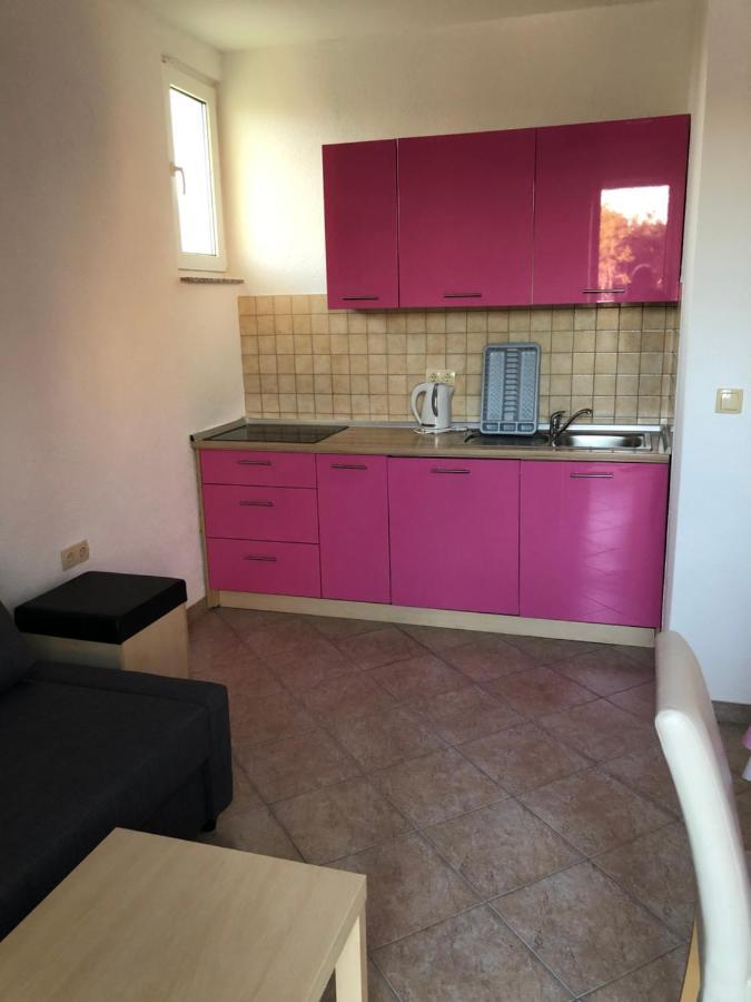 Miro Apartment Razanac